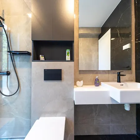 Appartamento Luxury Sun Garden By Belmont Realty *