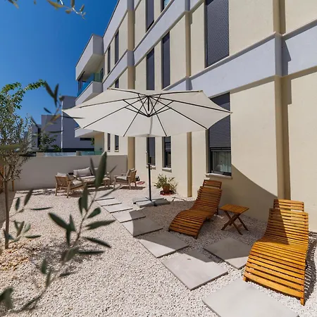 Luxury Sun Garden By Belmont Realty Appartamento Zara