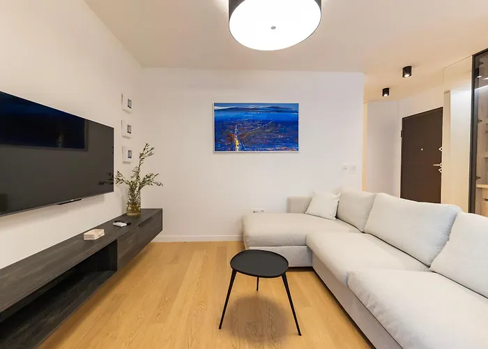 Luxury Sun Garden By Belmont Realty דירה *