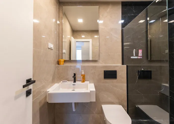 Luxury Sun Garden By Belmont Realty * זאדאר