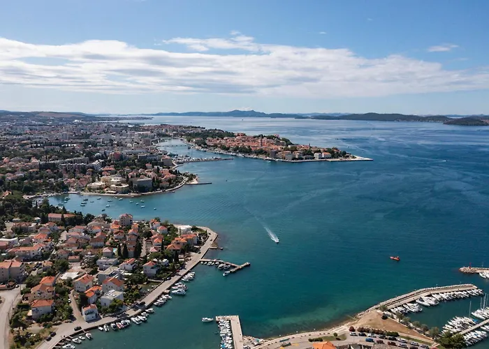 Luxury Sun Garden By Belmont Realty זאדאר