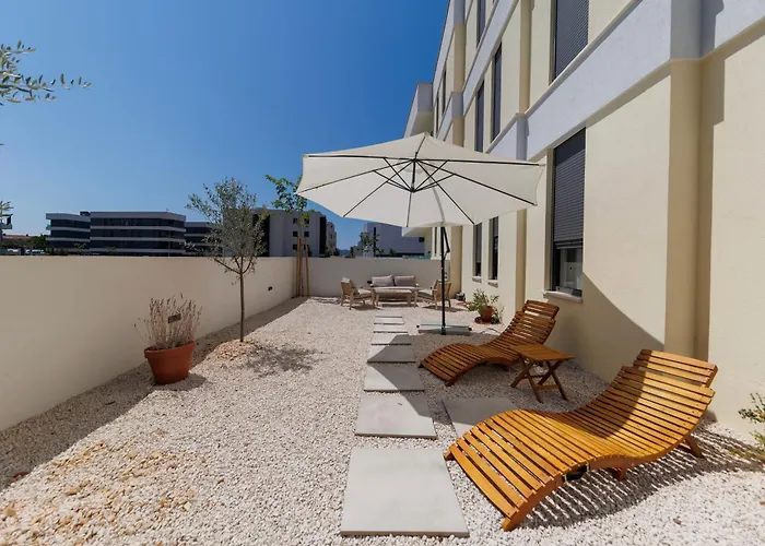 Luxury Sun Garden By Belmont Realty * ザダル
